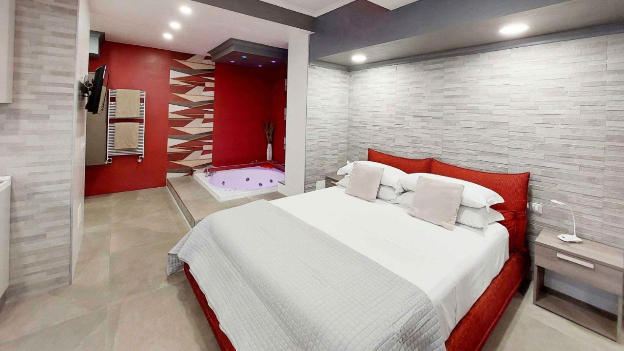 Sweet Home & Wellness Luxury Apartment Nettuno Exterior photo