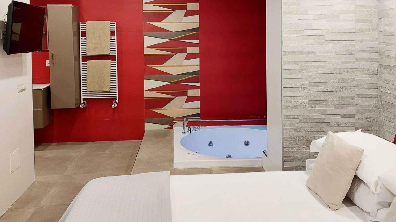 Sweet Home & Wellness Luxury Apartment Nettuno Exterior photo