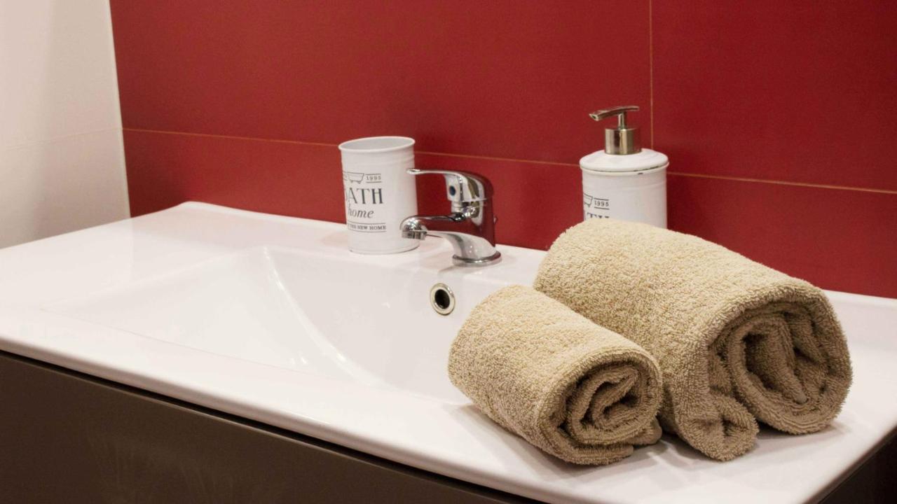 Sweet Home & Wellness Luxury Apartment Nettuno Exterior photo