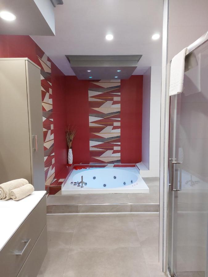 Sweet Home & Wellness Luxury Apartment Nettuno Exterior photo